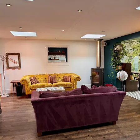 Brightham House - Exclusively For Adults-2